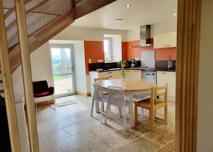 Charmante Maison Totalement Renovee